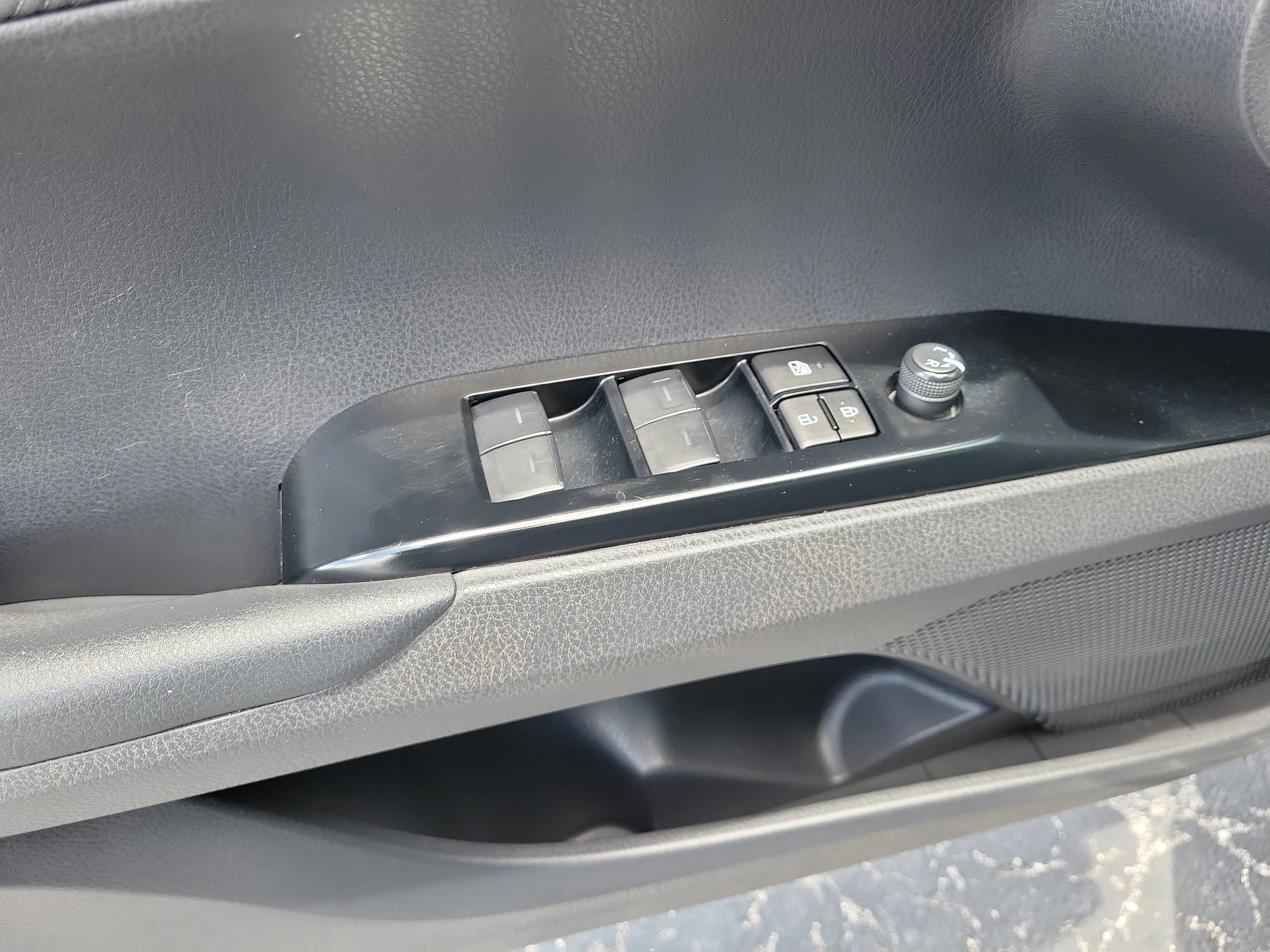Used 2025 Underground Toyota LE image 12