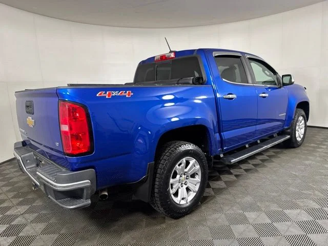 Used 2019 Blue Chevrolet LT image 3