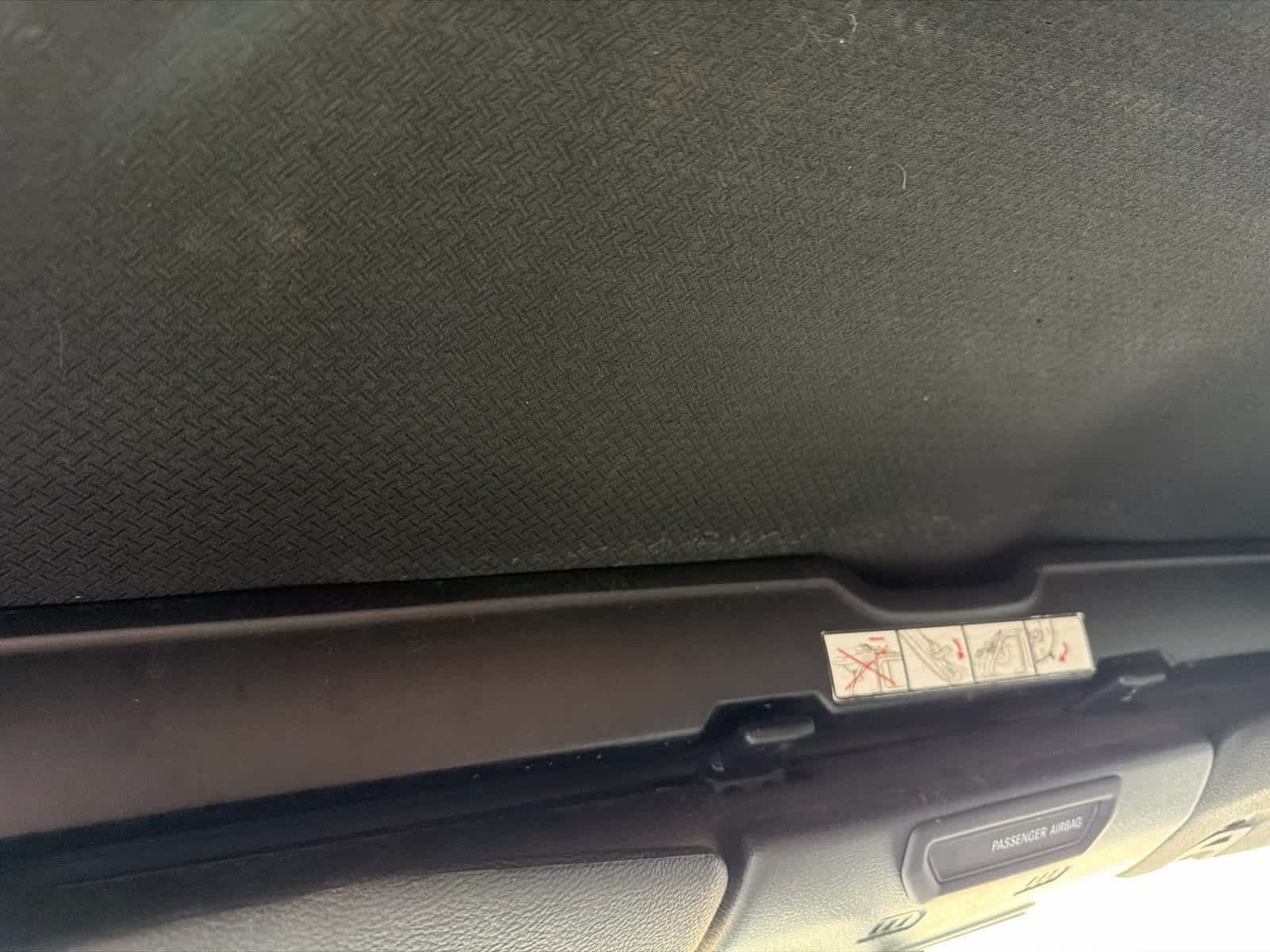 Used 2019 Black Clearcoat Jeep Sport S image 4