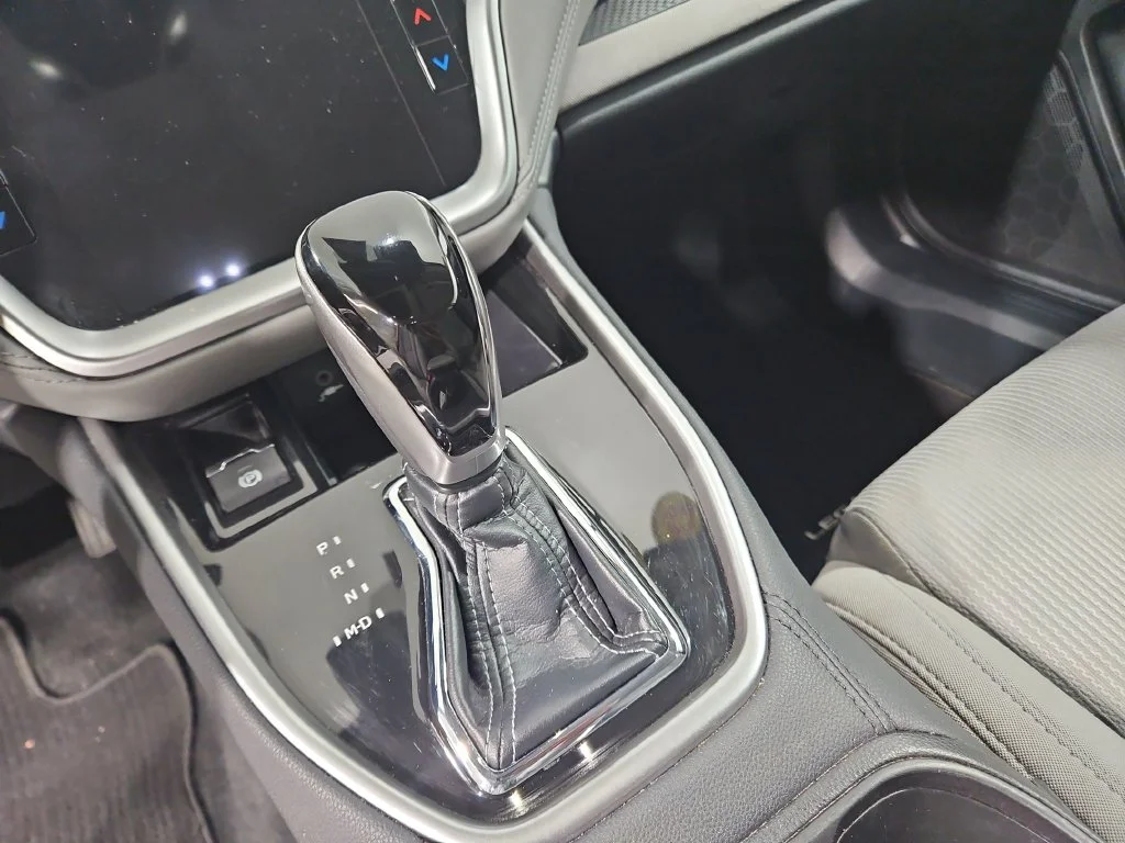 Used 2023 White Subaru Premium image 23