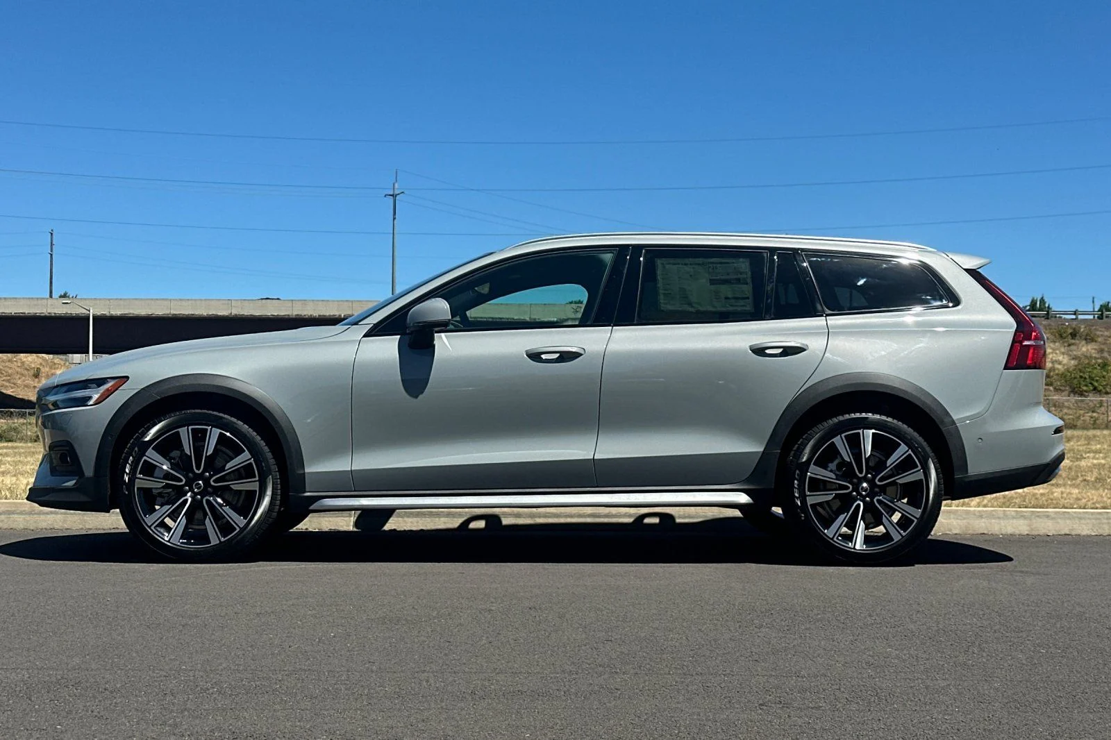 New 2026 Vapour Grey Volvo Ultra image 6