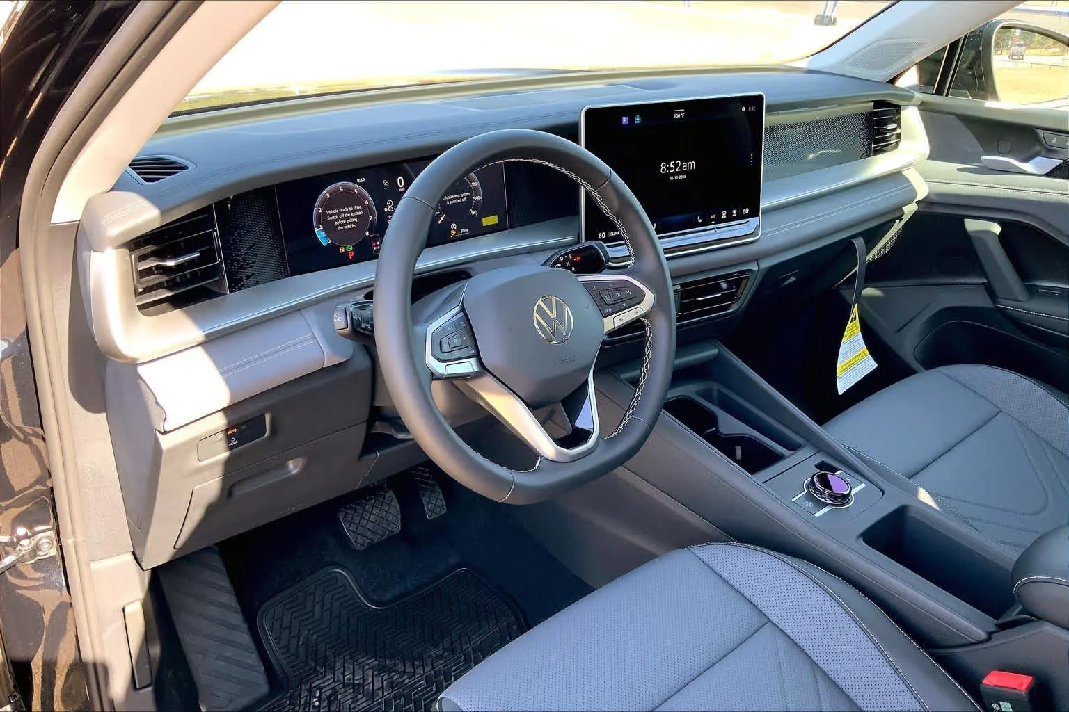 New 2026 Deep Black Pearl Volkswagen SE image 8