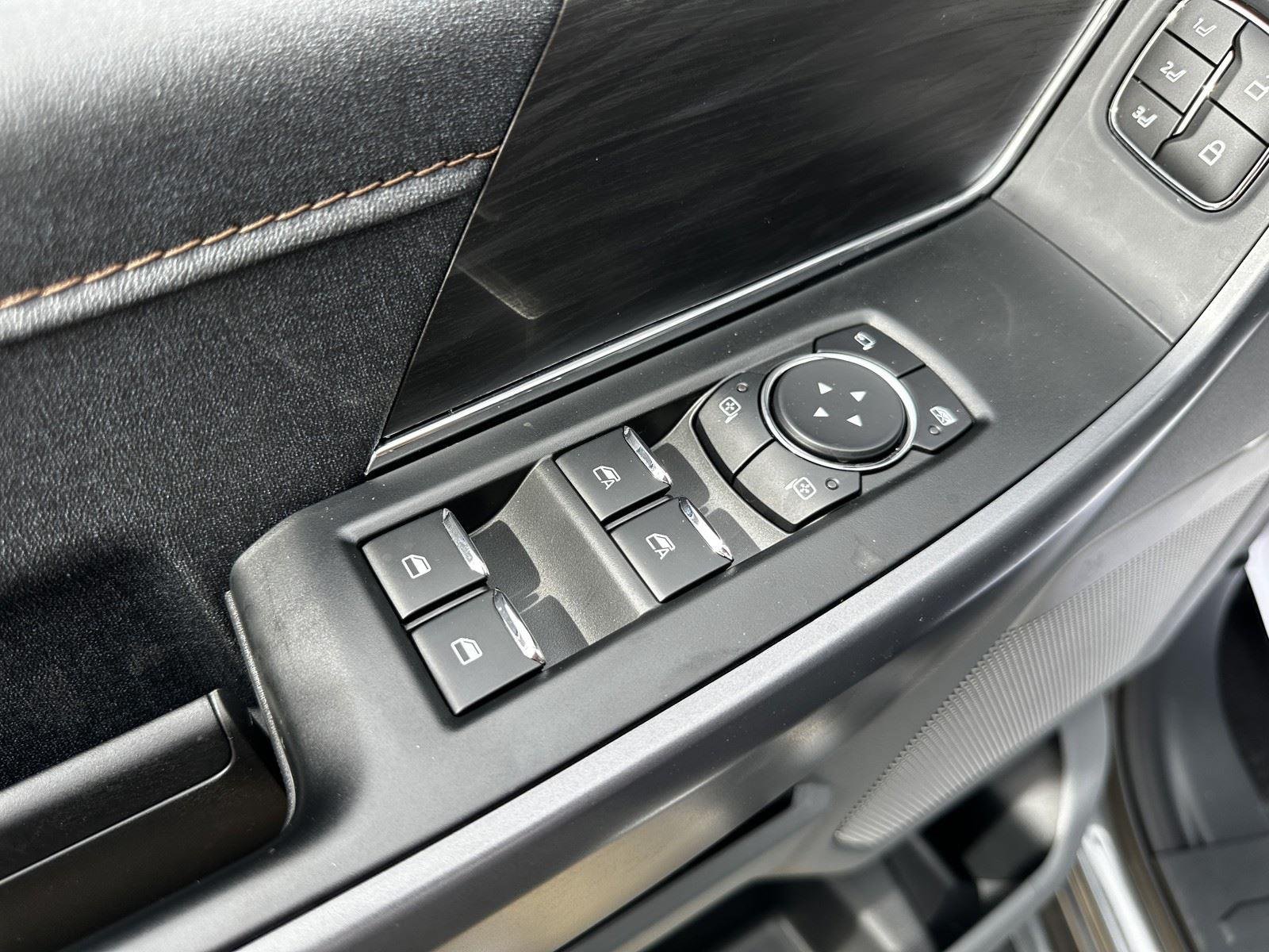 2025 Ford F-150 Lariat - Photo 17