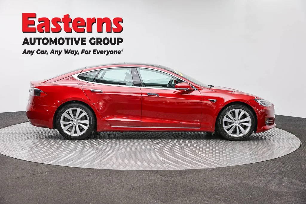 Used 2017 Red Tesla P100D image 4