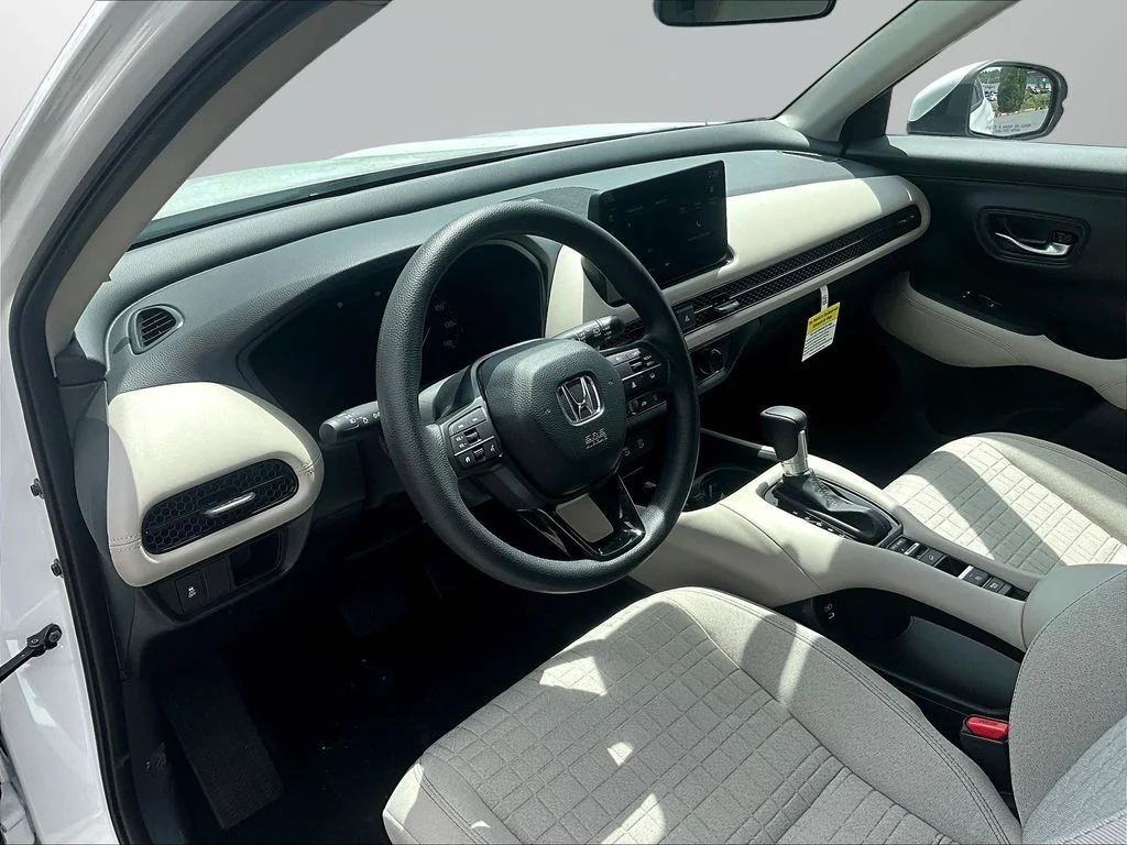 New 2027 Platinum White Pearl Honda LX AWD image 7