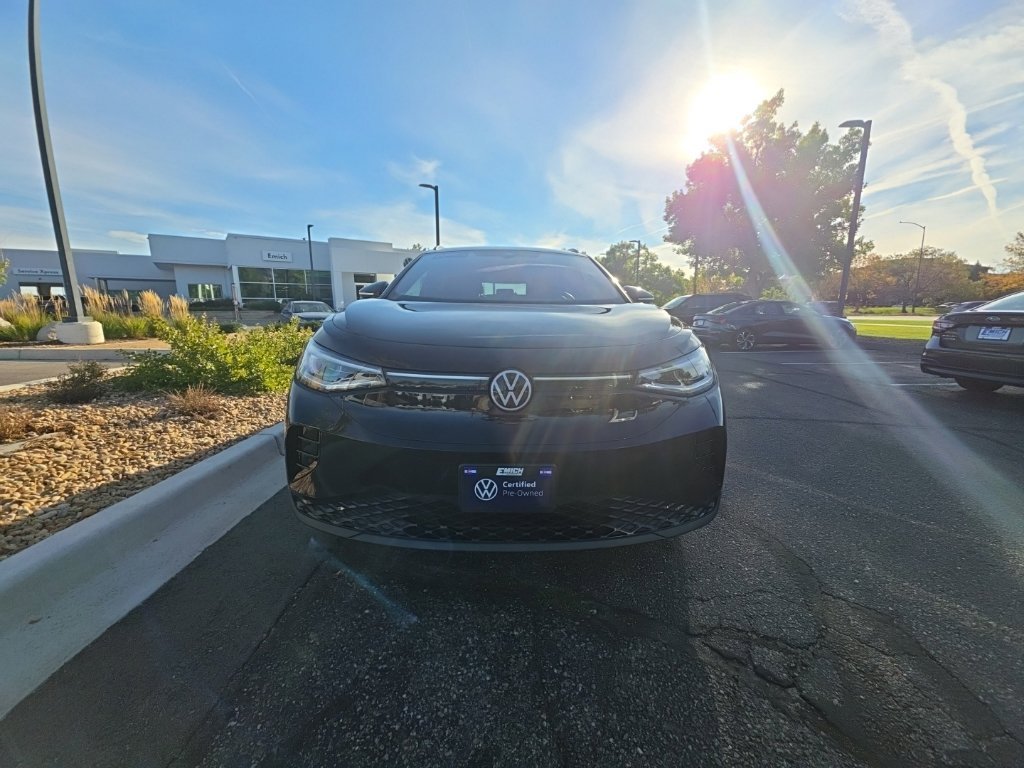 Certified Used 2023 Deep Black Pearl Volkswagen Pro S image 9