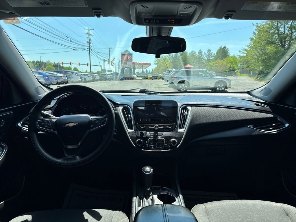 Used 2019 Silver Chevrolet LT image 13