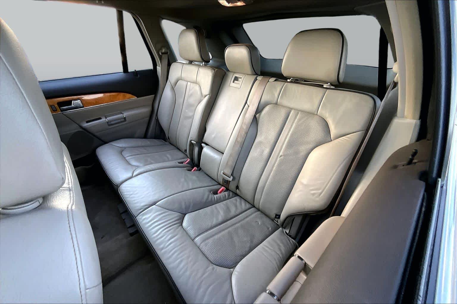 Used 2013 Kodiak Brown Lincoln  image 18
