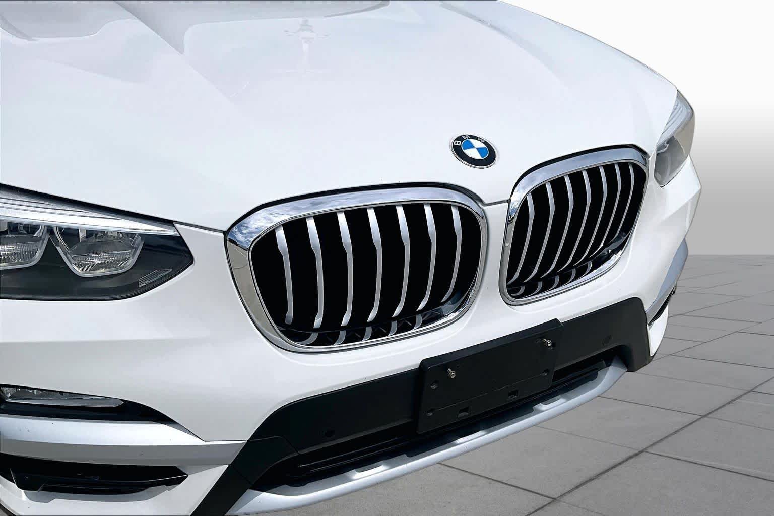 Used 2019 Alpine White BMW sDrive30i image 28
