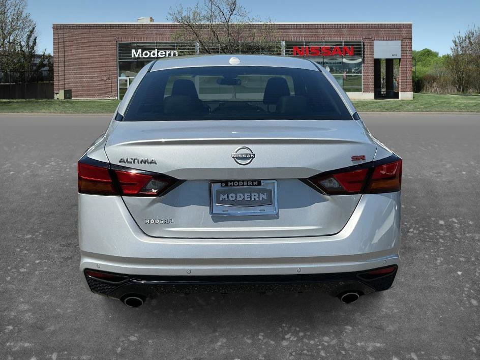 Used 2024 Brilliant Silver Metallic Nissan 2.5 SR image 3