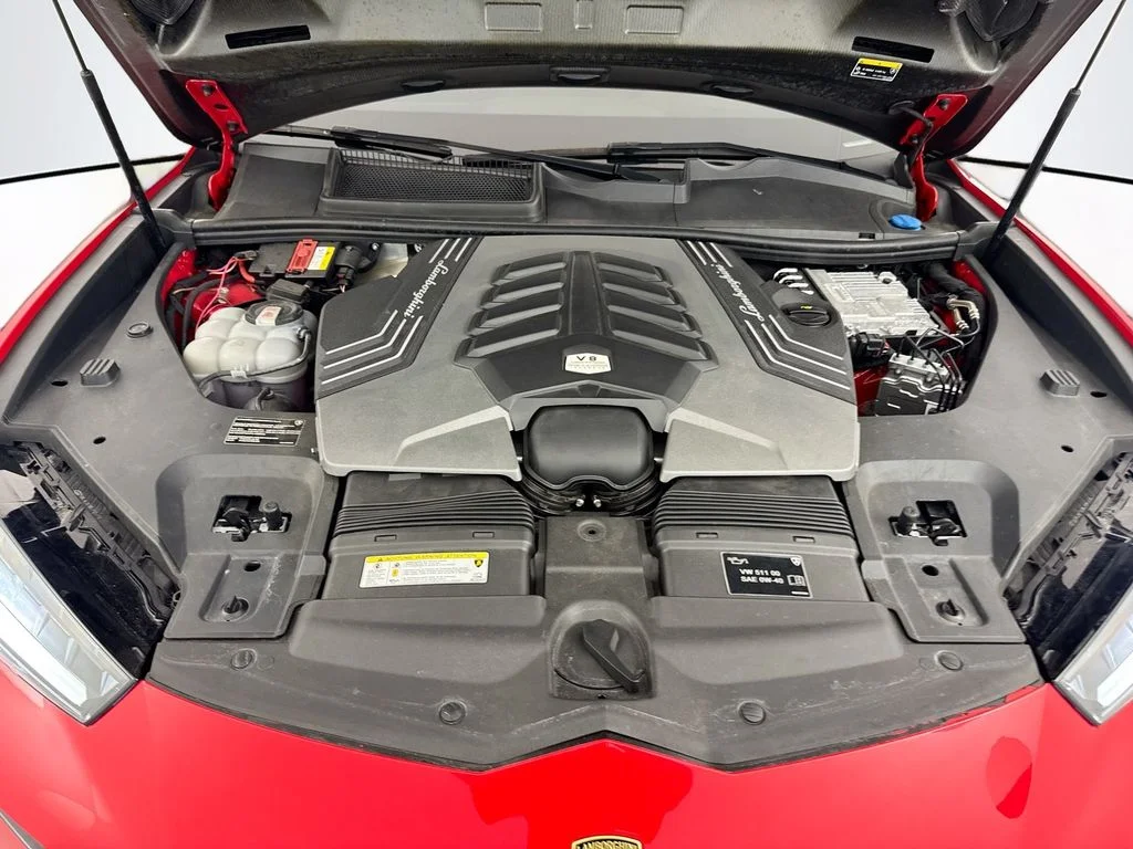 Used 2023 Rosso Mars Metallic Lamborghini Performante image 33