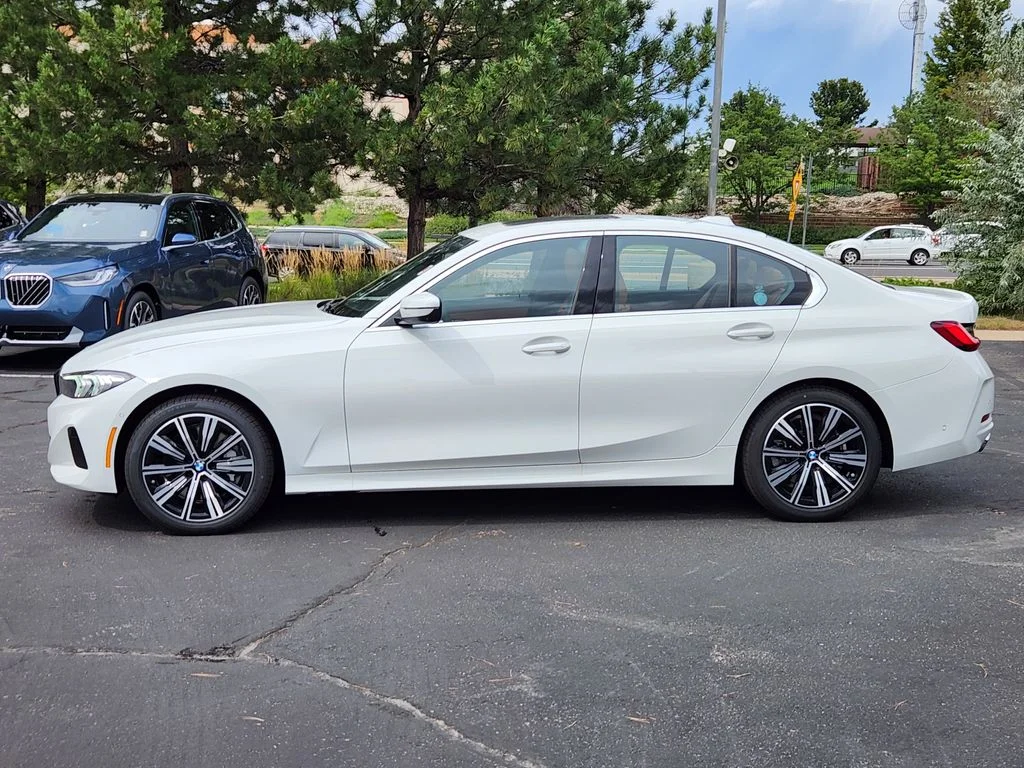 New 2026 Alpine White BMW 330i xDrive image 2