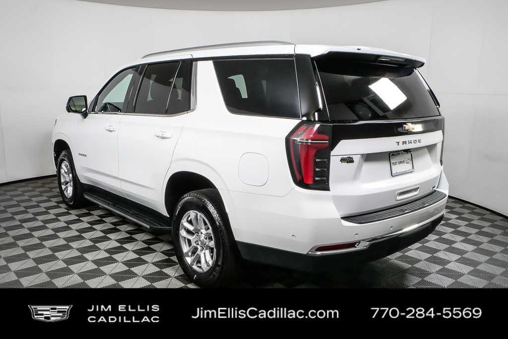 Used 2025 Summit White Chevrolet LT image 28