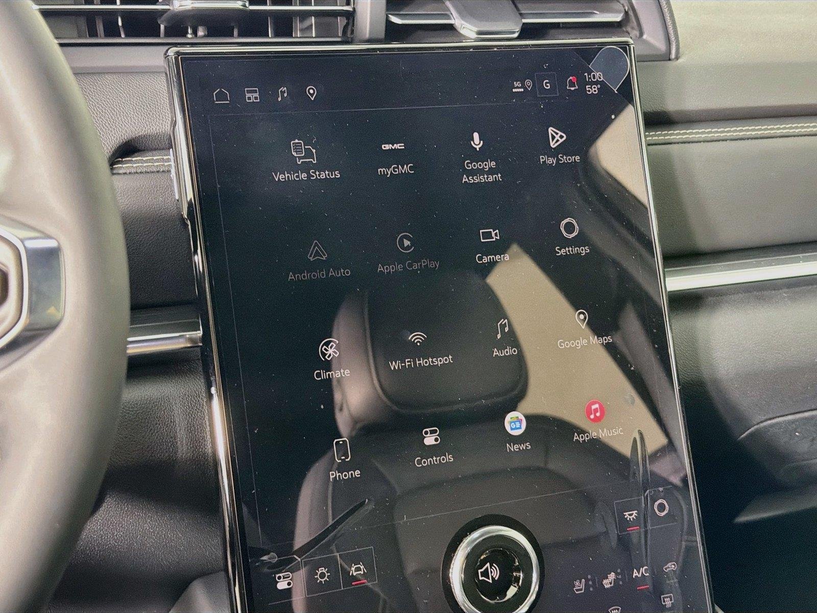 New 2027 Summit White GMC Elevation image 19