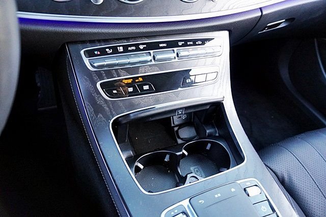 Used 2022  Mercedes-Benz E 350 image 28