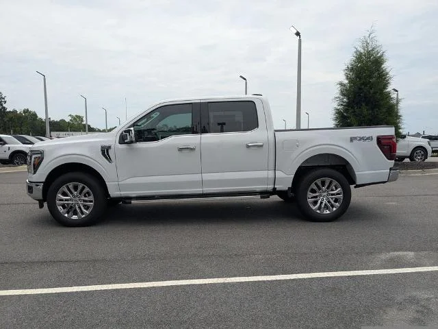 New 2026 Oxford White Ford Lariat image 37