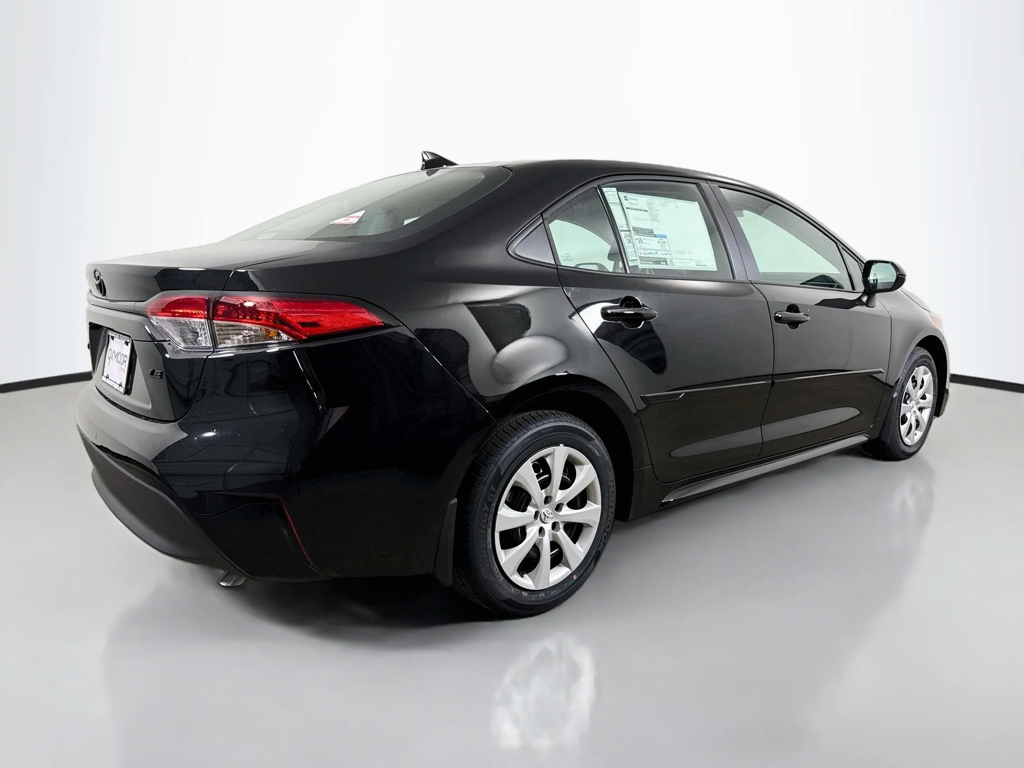 New 2027 Inked Toyota LE image 7