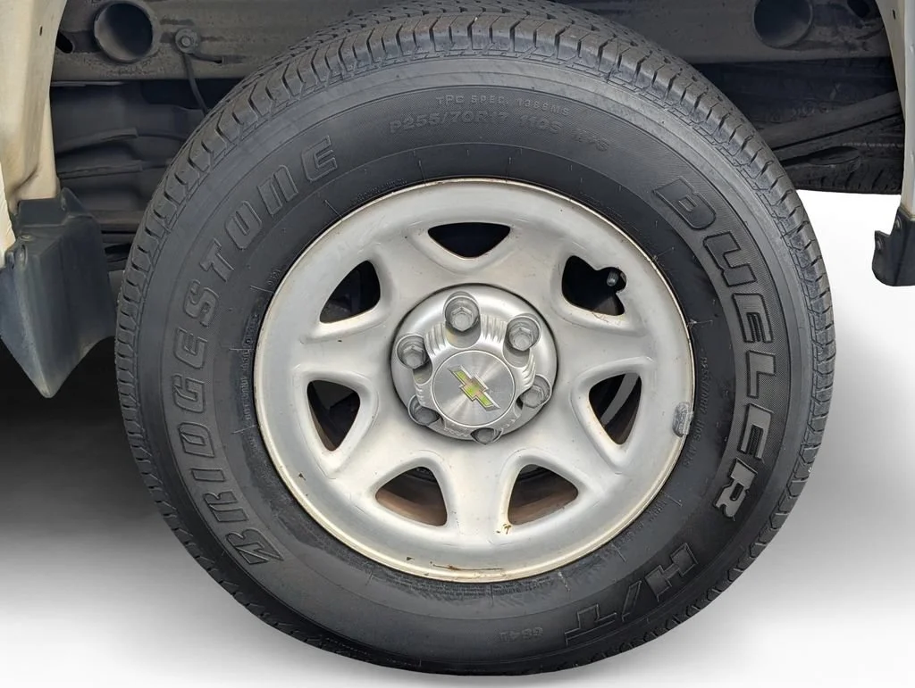 Used 2015 SUMMIT WHITE Chevrolet Work Truck image 10