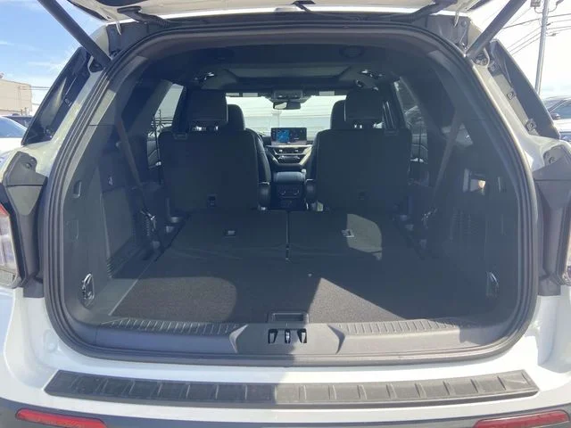 New 2026 White Ford Tremor image 7