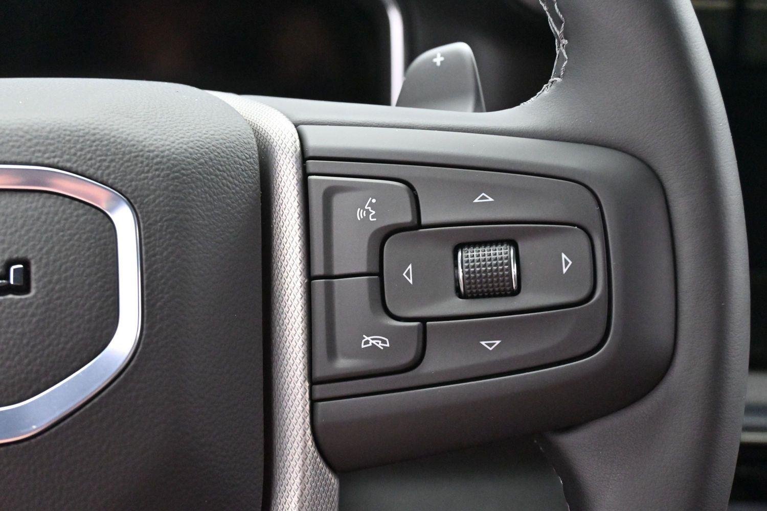 Used 2025 Onyx Black GMC Denali image 19