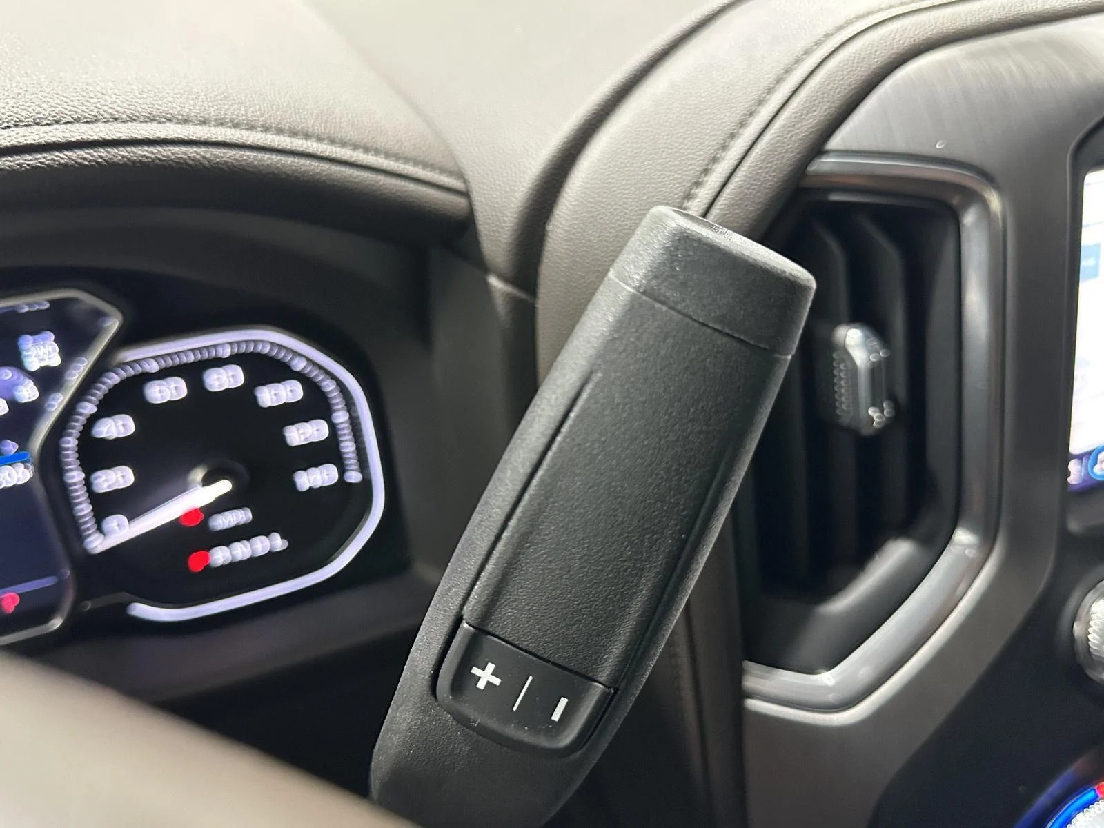Used 2023 ONYX BLACK GMC Denali image 15