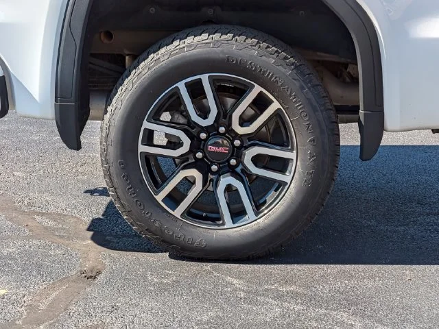 Used 2023 White GMC AT4 image 12