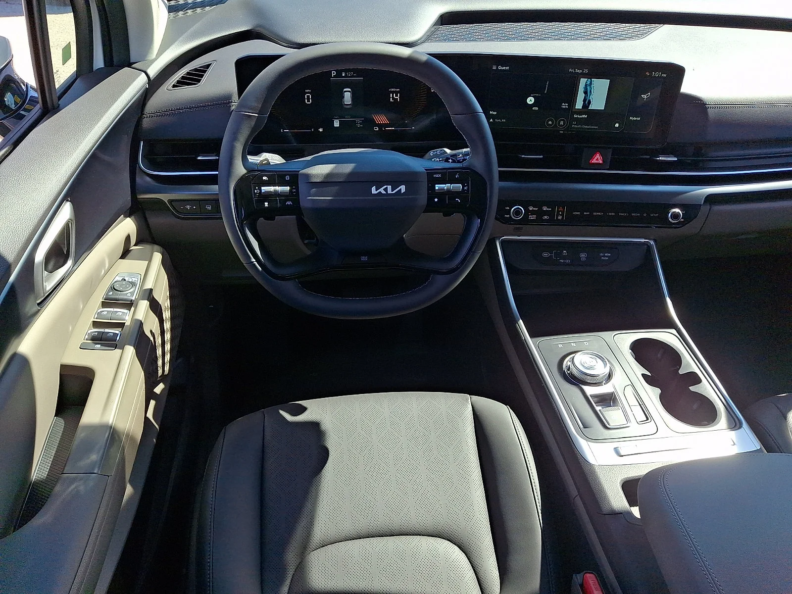 New 2027 White Kia LXS image 10
