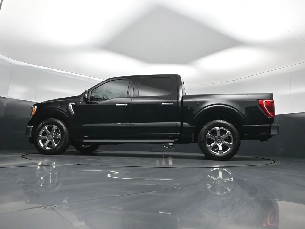 Used 2023 Black Ford XLT image 8