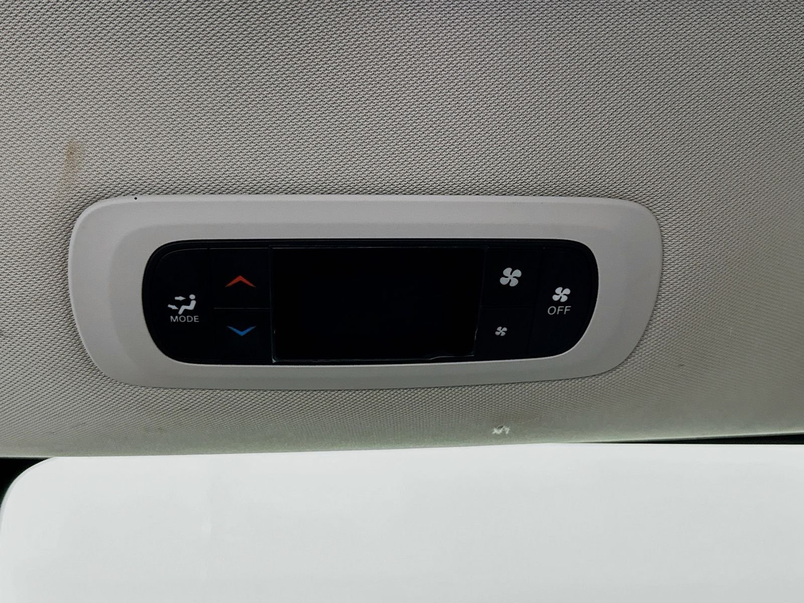 Used 2023 Bright White Clearcoat Chrysler LX image 24