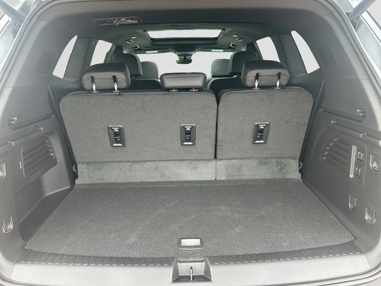 New 2026 Moonstone Grey Metallic Buick Preferred AWD image 10