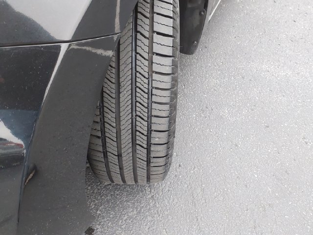 Used 2012 Black Hyundai GLS image 8