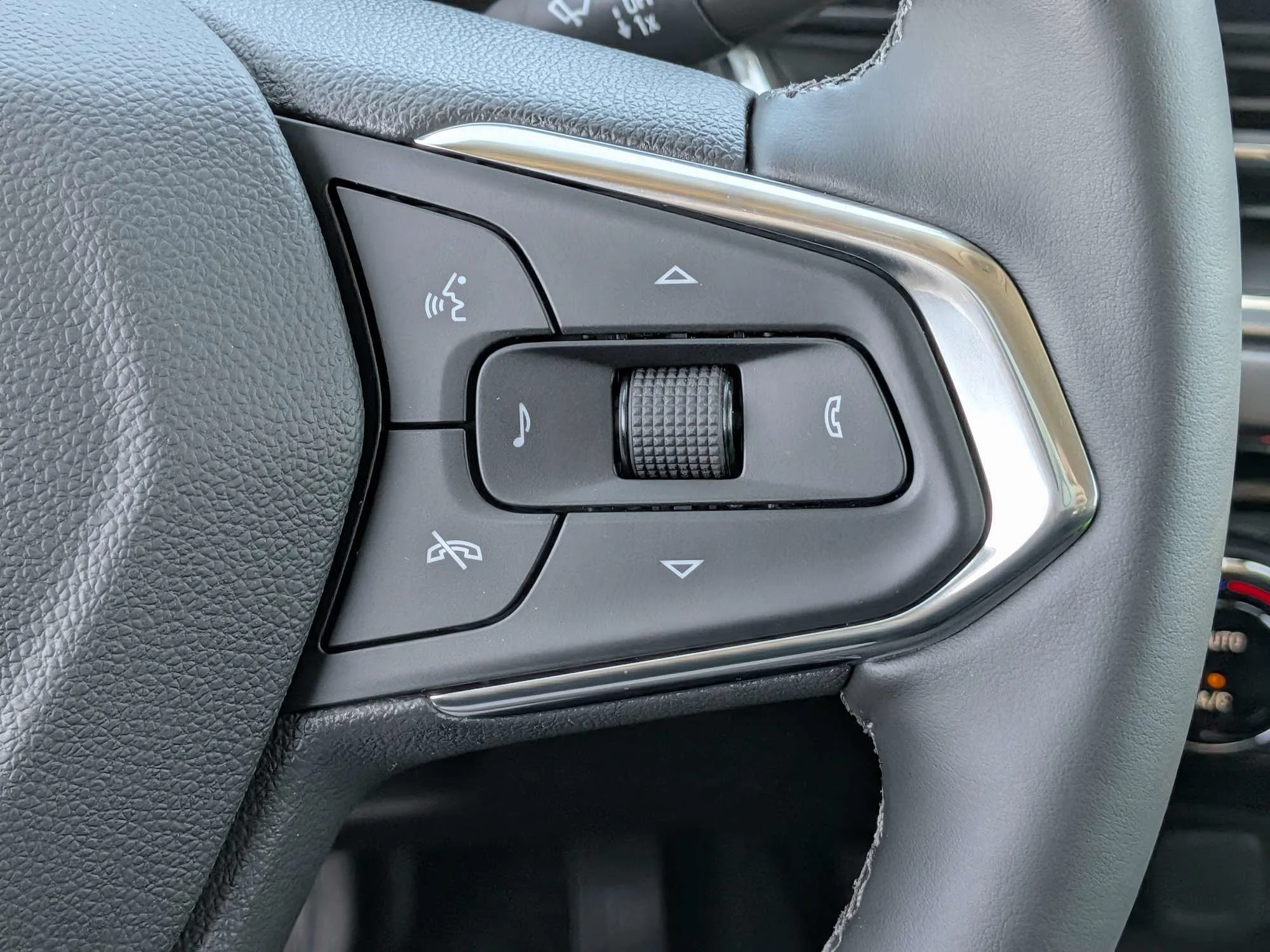 2026 Chevrolet Trax Activ - Photo 24