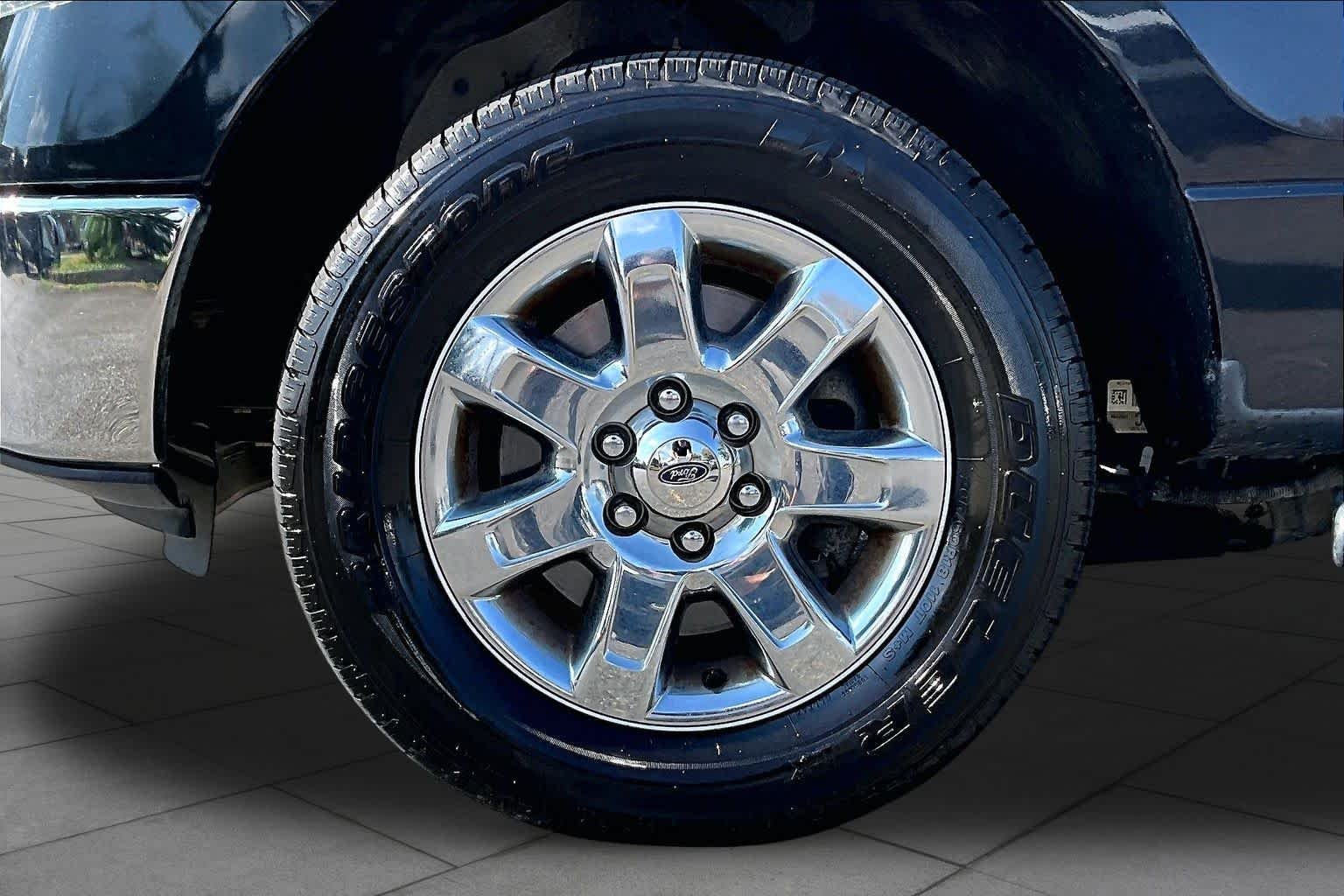 Used 2014 Tuxedo Black Metallic Ford XLT image 10