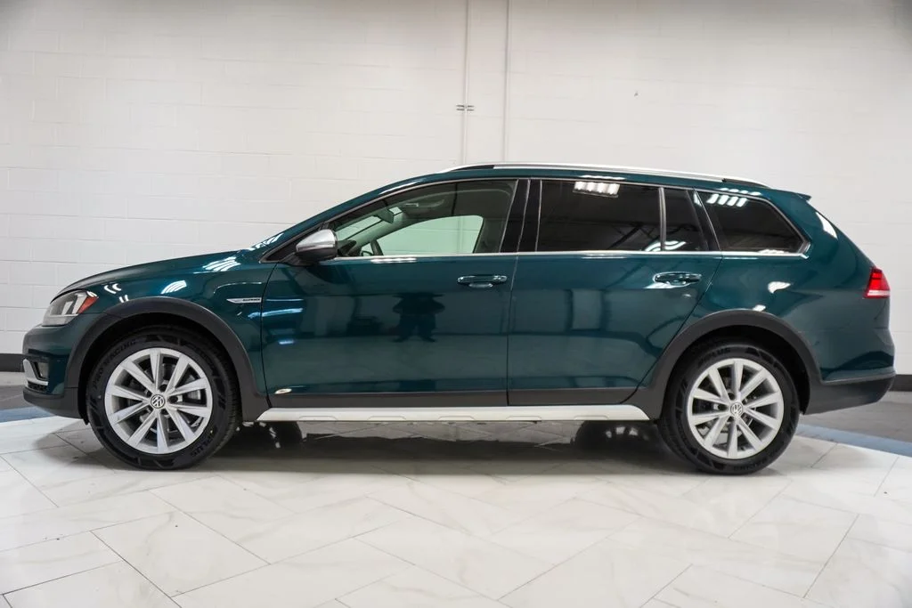 Used 2019  Volkswagen TSI S image 39
