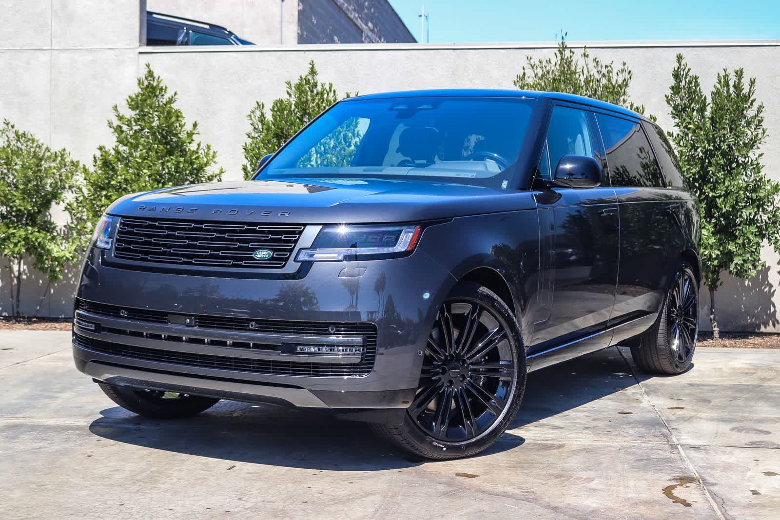 2026 Land Rover Range Rover SE