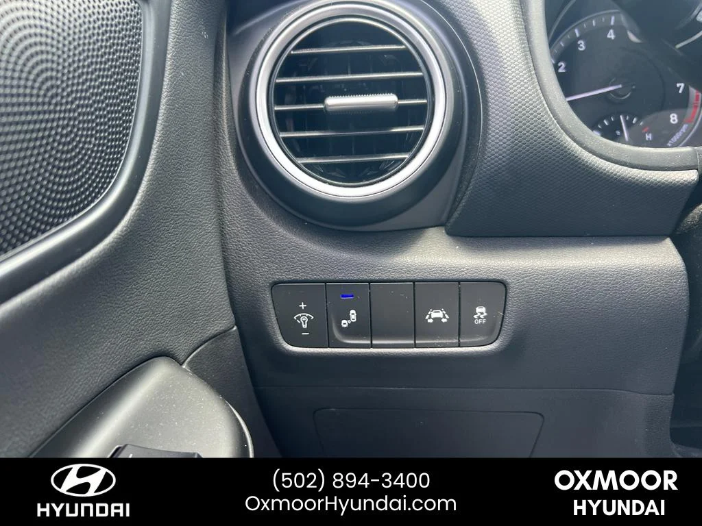 Used 2021 Ultra Black Hyundai Limited image 8