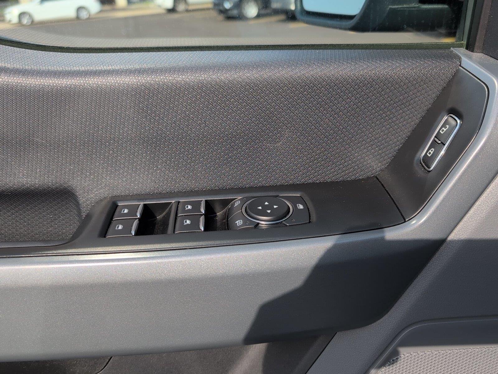 Used 2023 Iconic Silver Ford XLT image 15