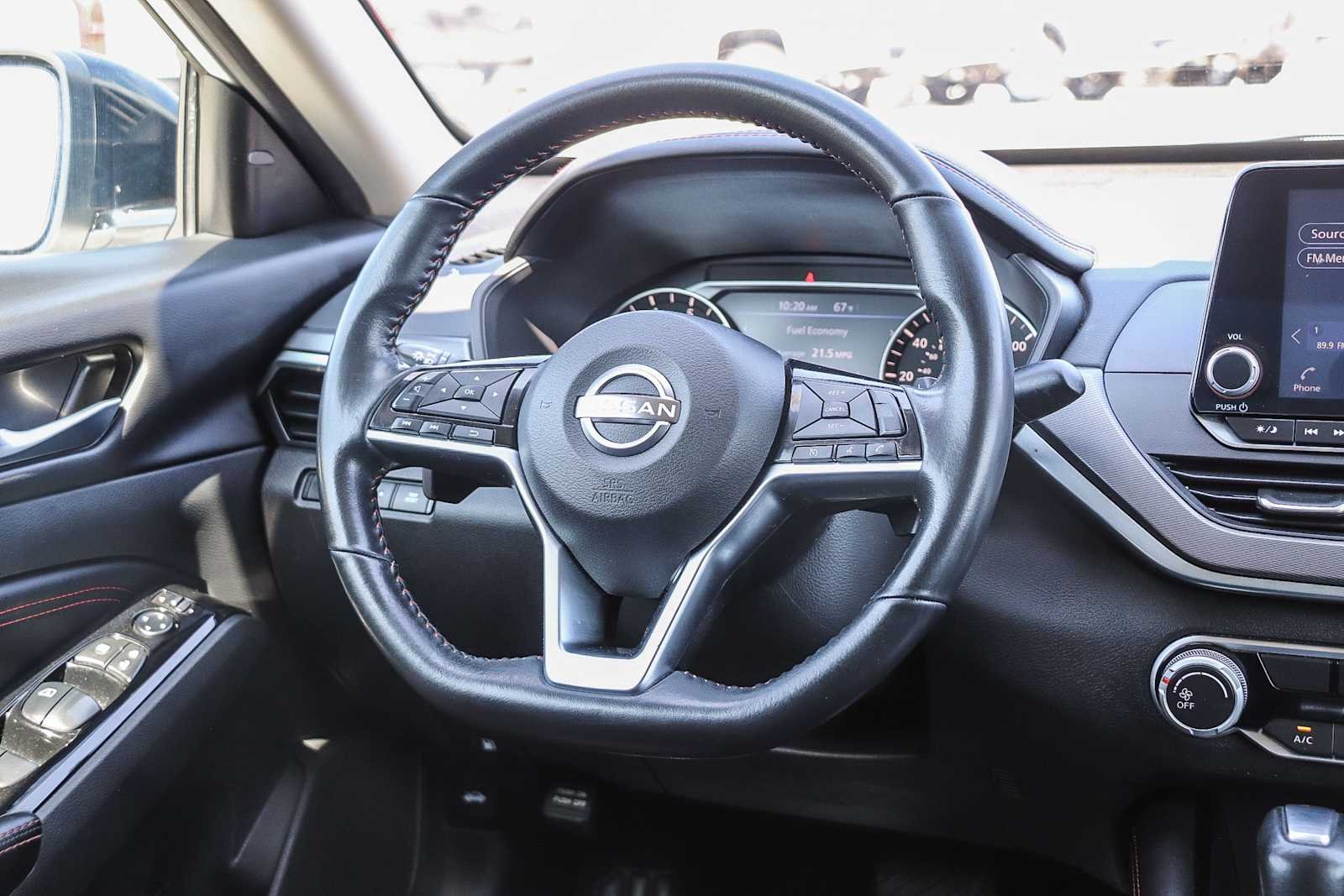 Used 2023 Pearl White Tricoat Nissan 2.5 SR image 16