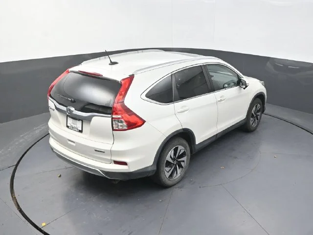 Used 2016  Honda Touring image 17