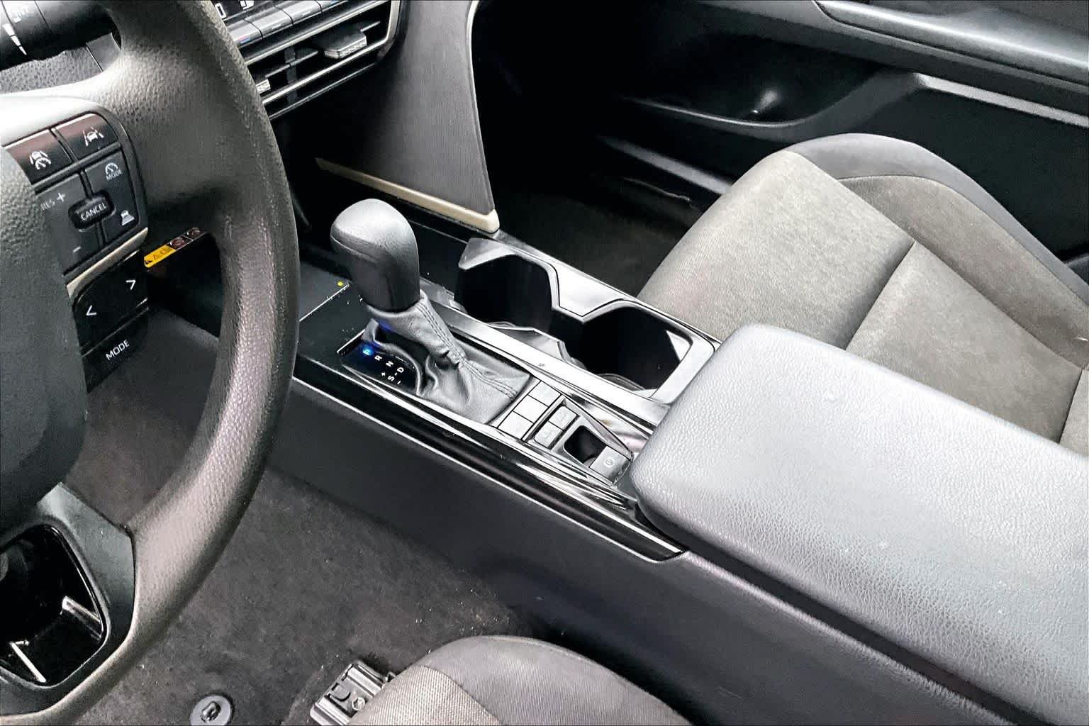Used 2025 Midnight Black Metallic Toyota LE image 16