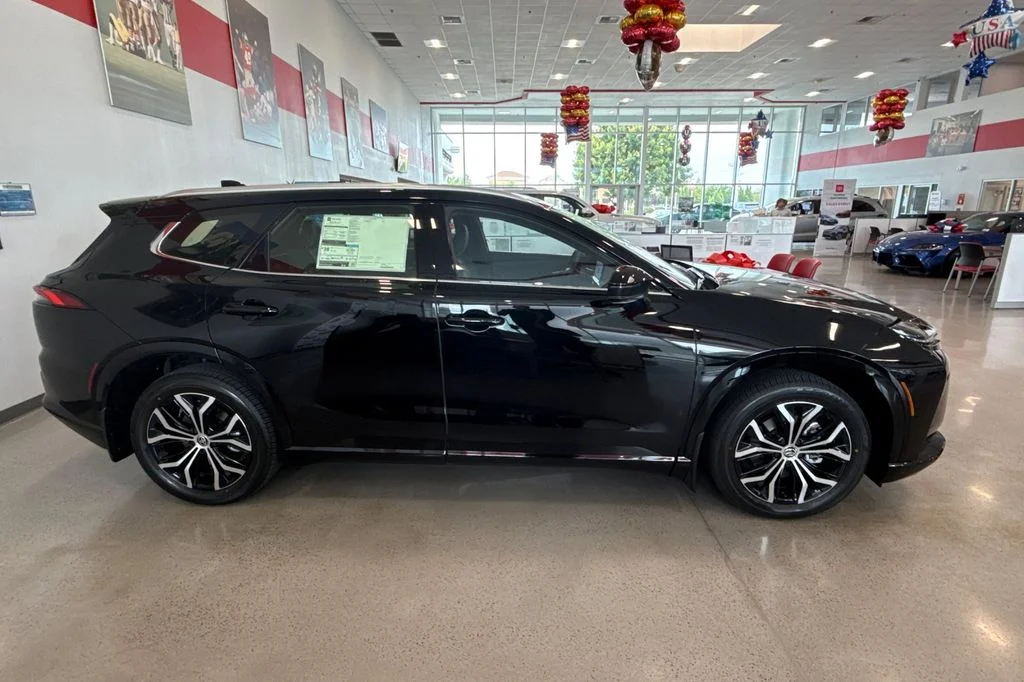 New 2026 Black Toyota  XLE image 4