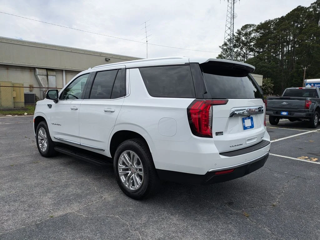 Used 2024 Summit White GMC SLT image 6