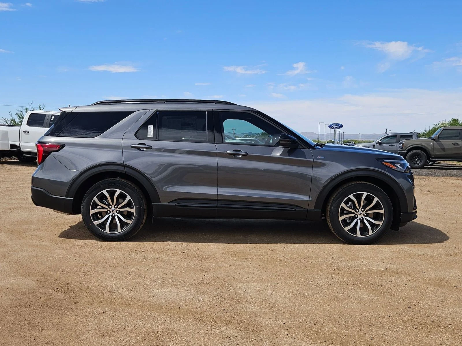 New 2026 Carbonized Gray Metallic Ford ST-Line image 4