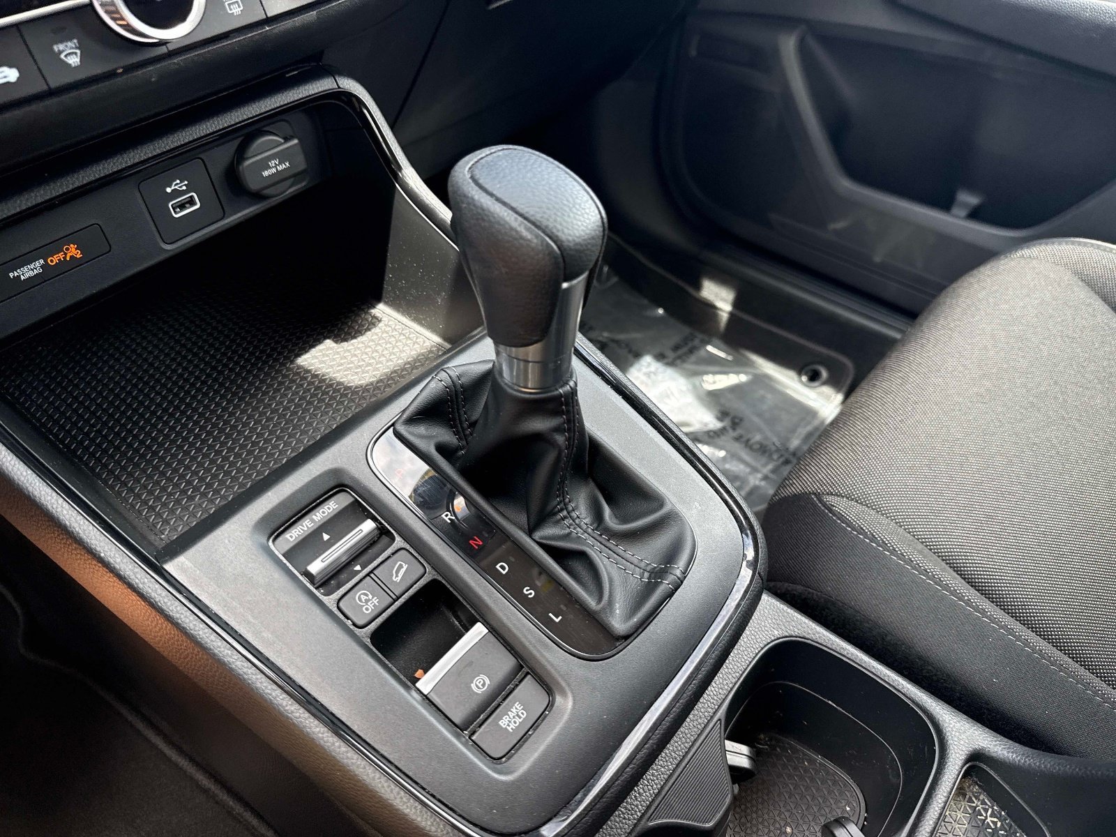 2024 Honda CR-V LX - Photo 24