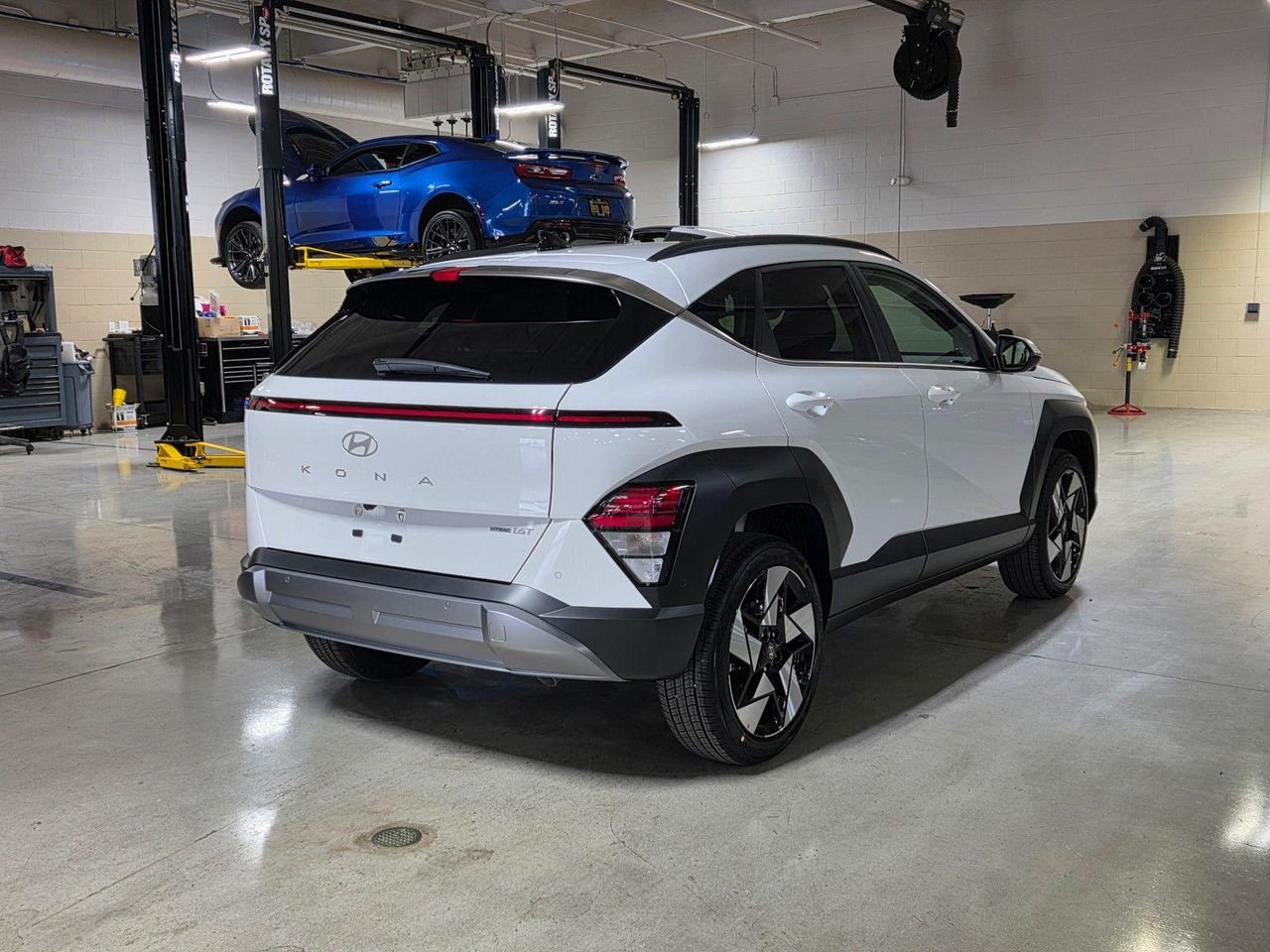 New 2026 Atlas White Hyundai Limited AWD image 7