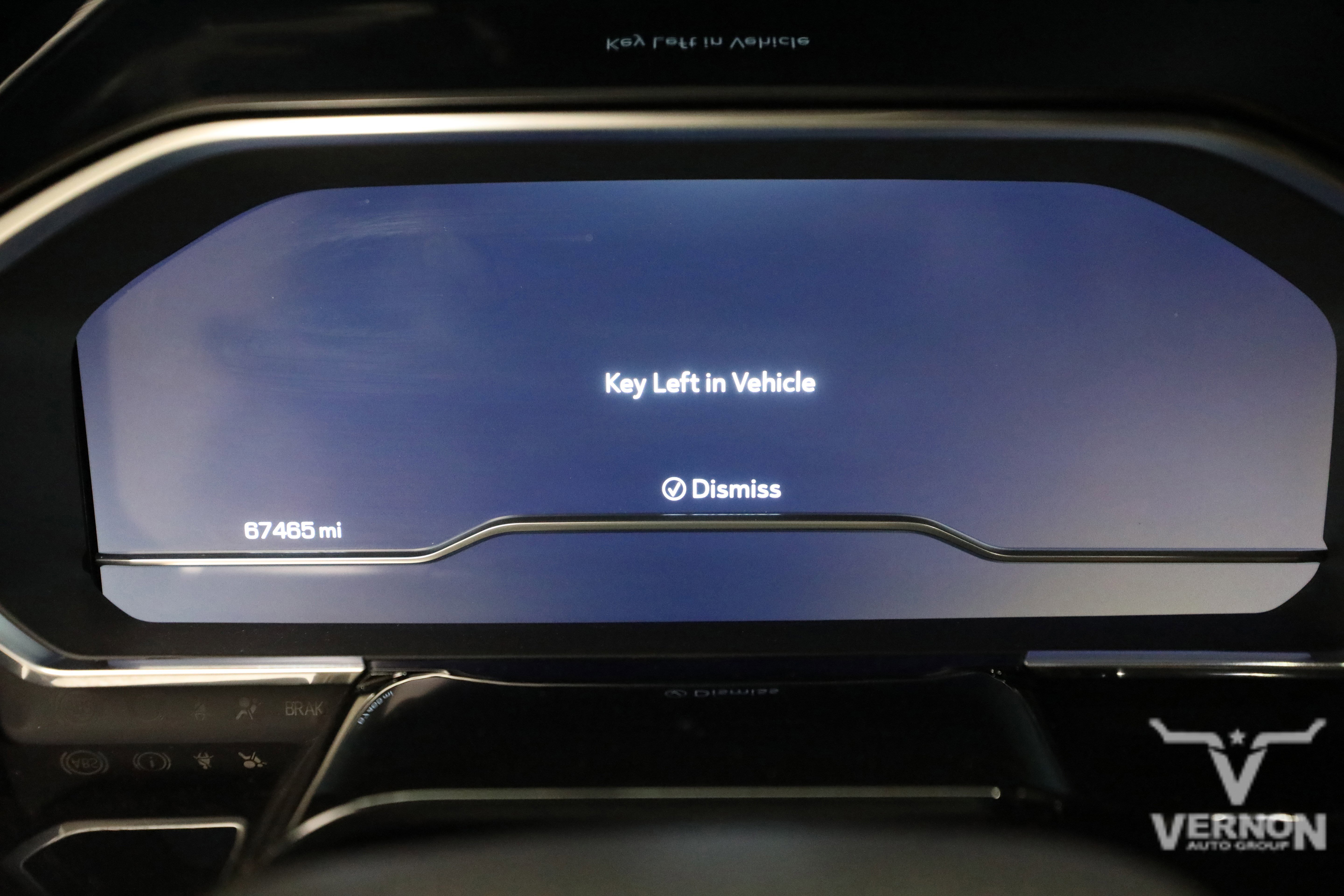 Used 2022 Titanium Rush Metallic GMC Y image 9