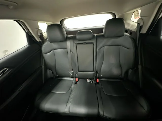 New 2026 Glacial White Pearl Kia EX image 24