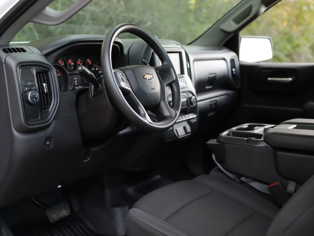 Used 2025 Summit White Chevrolet WT image 9