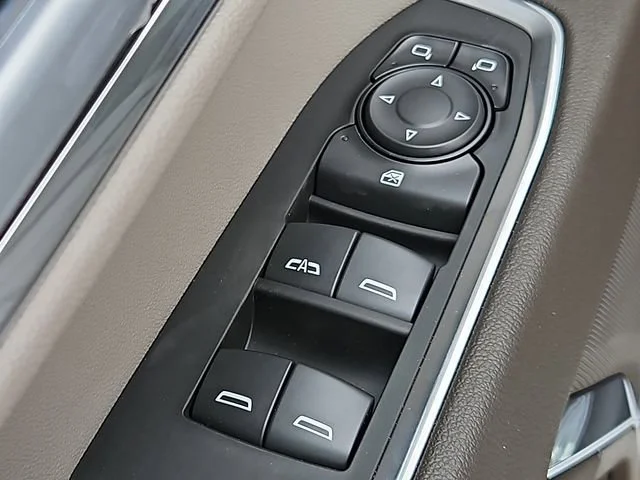 2026 GMC Sierra 1500 SLE - Photo 13