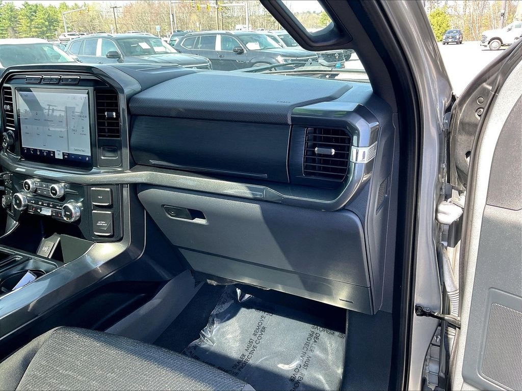 Used 2023 Iconic Silver Metallic Ford XLT image 12